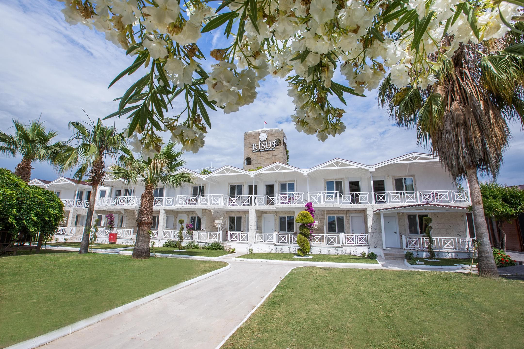 Risus Beach Resort Hotel-78