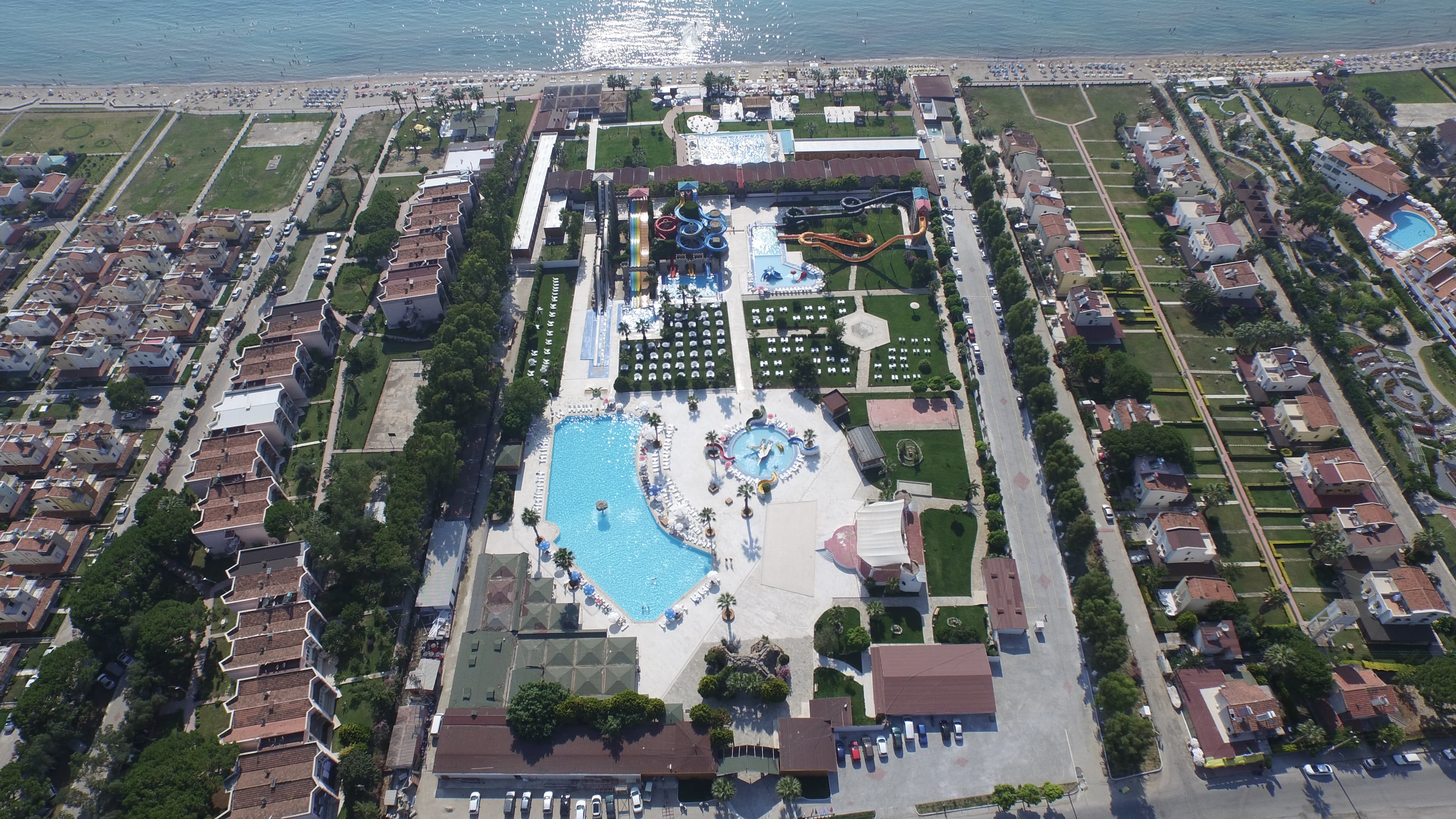 Risus Beach Resort Hotel-60