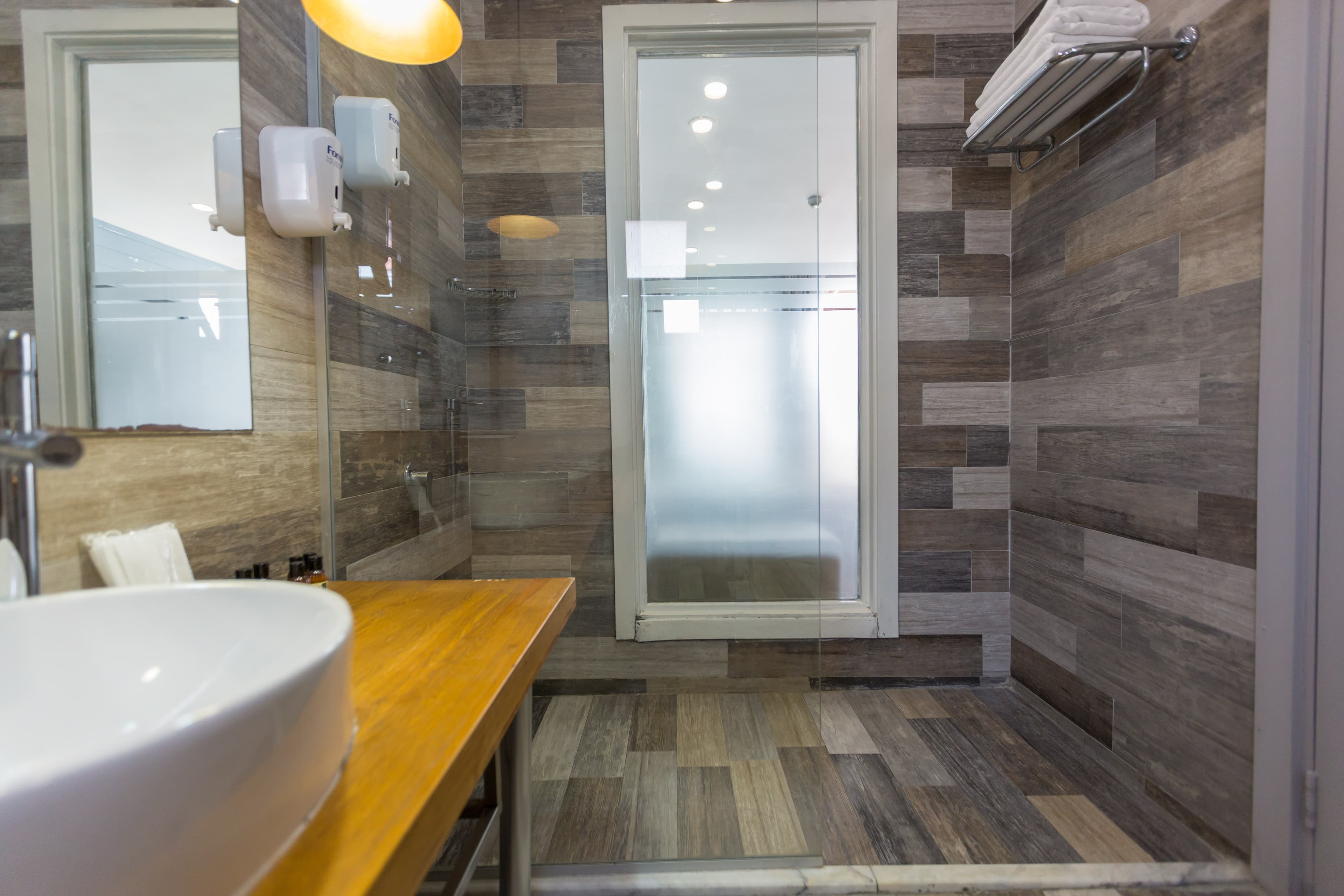 Risus Beach Resort Hotel-8