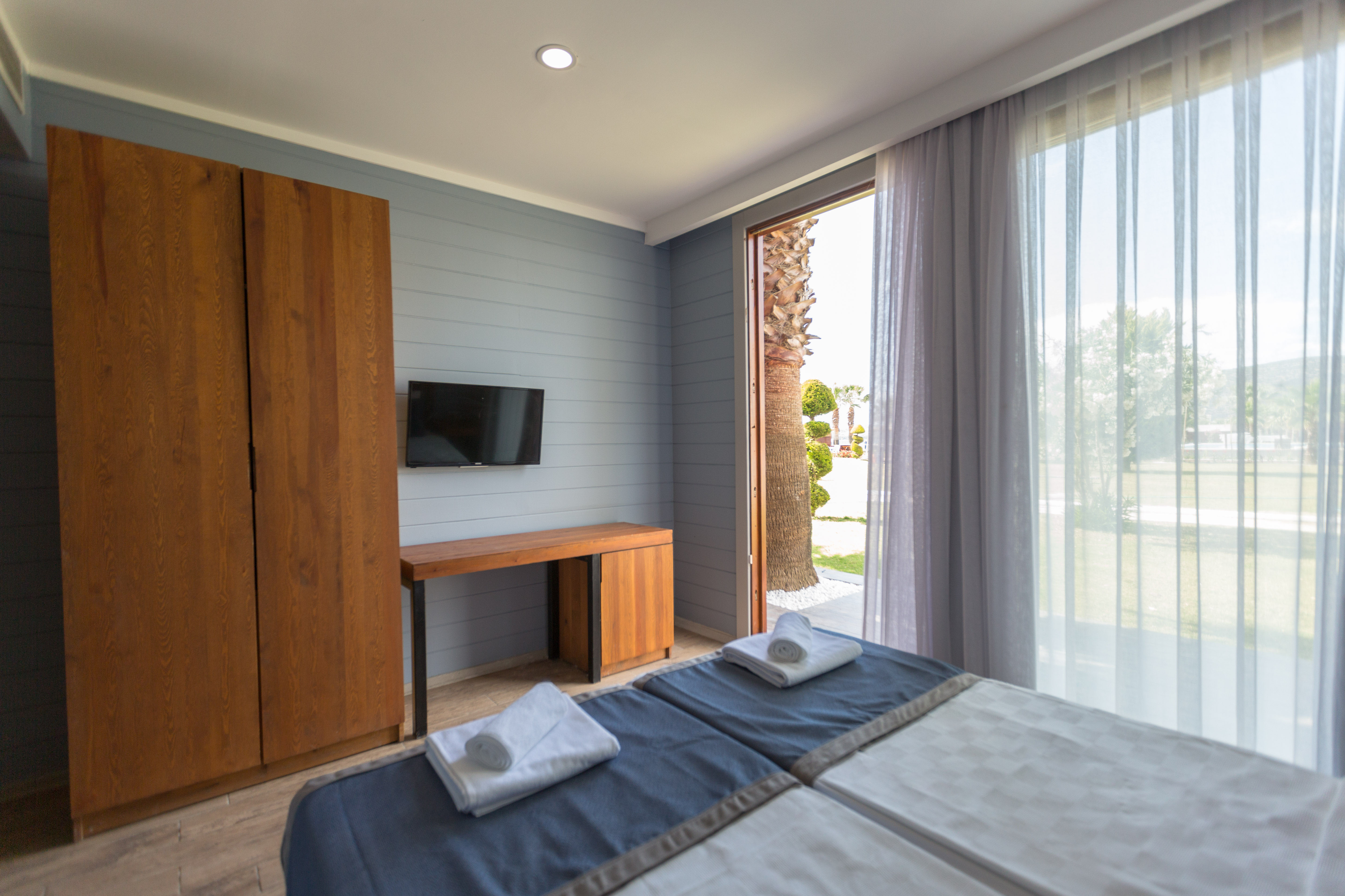 Risus Beach Resort Hotel-13