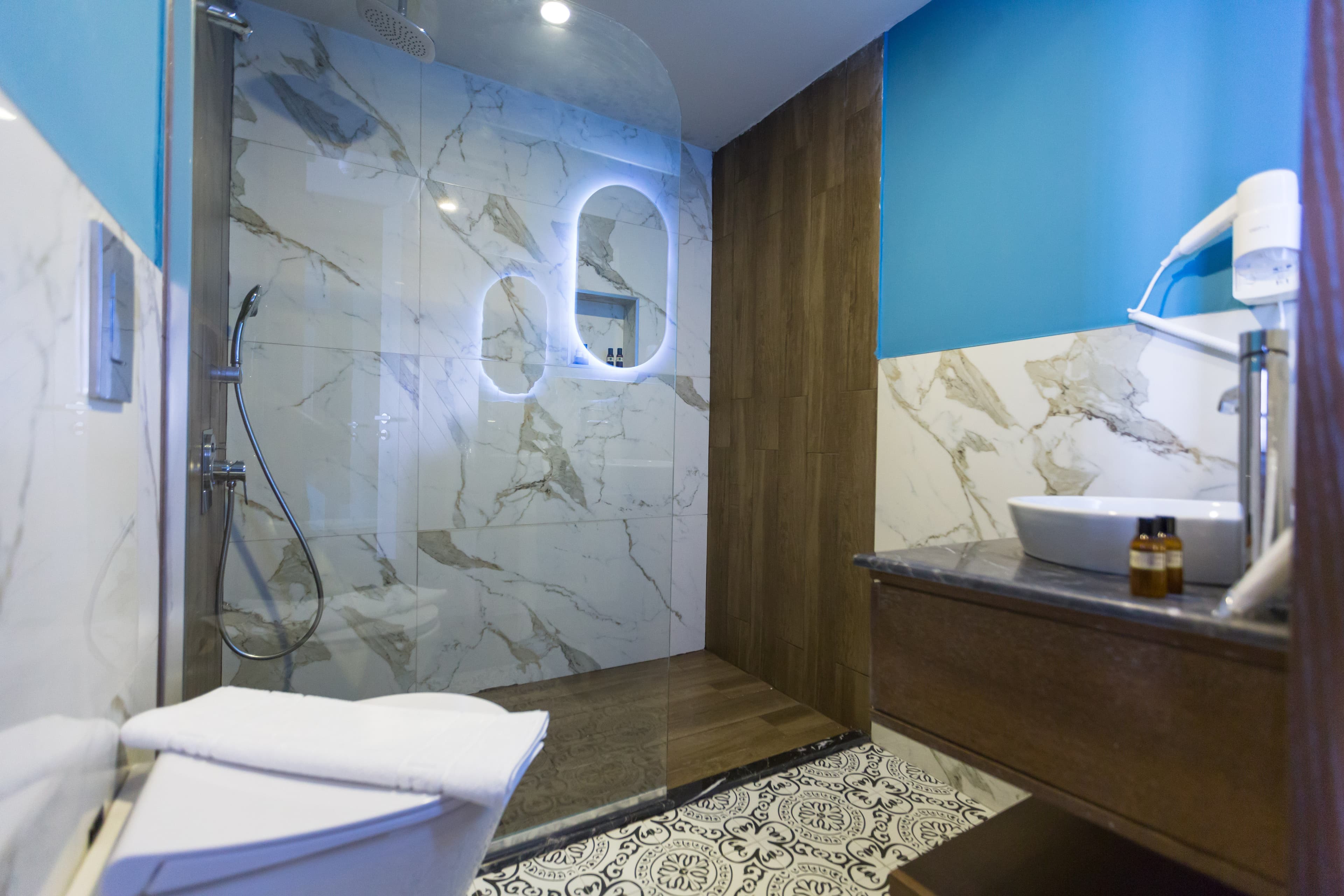 Risus Beach Resort Hotel-43