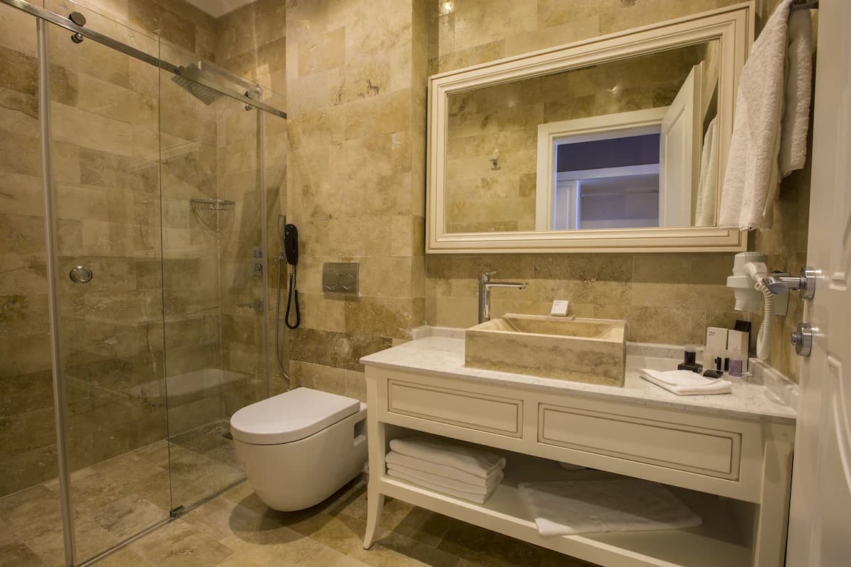 Royal Comfort Hotel-21