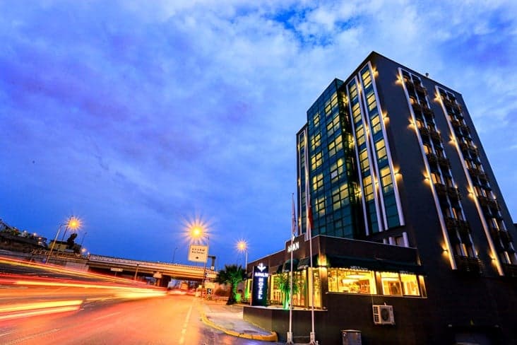 Avwan Hotel Çiğli-9