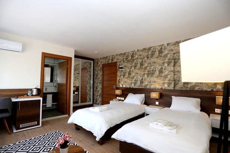 Avwan Hotel Çiğli-11