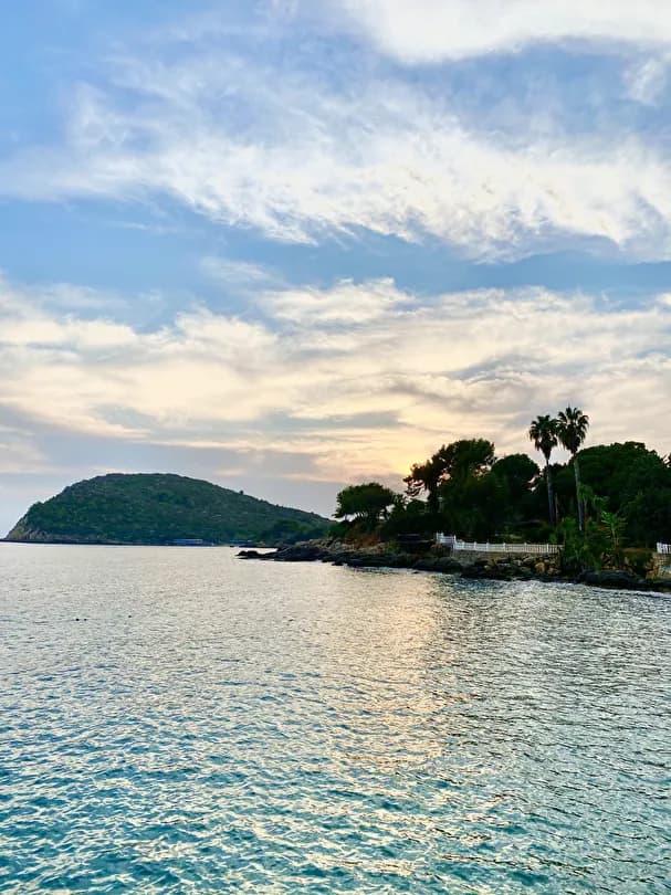 Marvel Tree Hotel-39