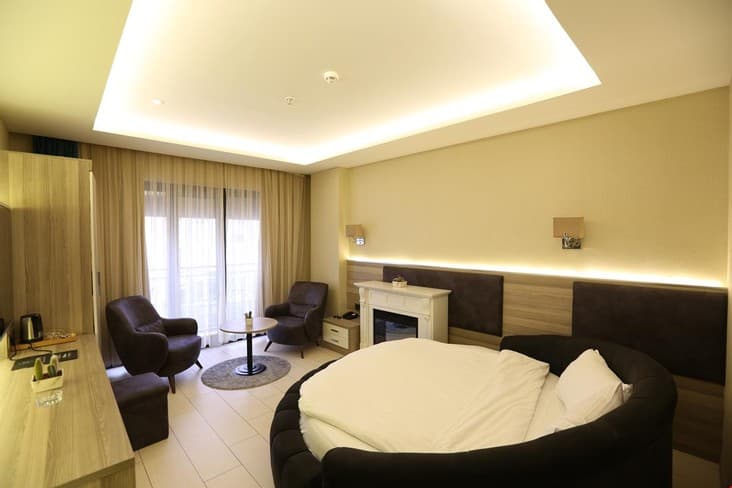 Restwon Suit Hotel-7