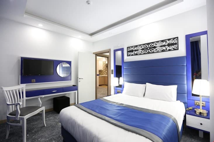 Restwon Suit Hotel-1