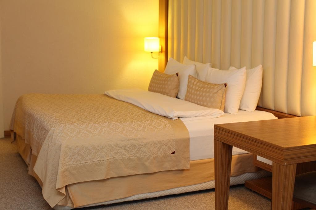 Park Royal Hotel Luxury-1