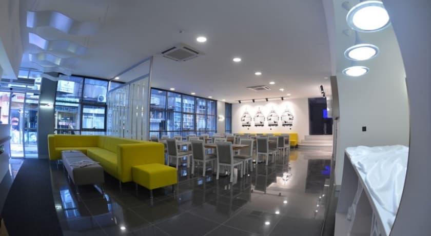 R.S City Hotel-15