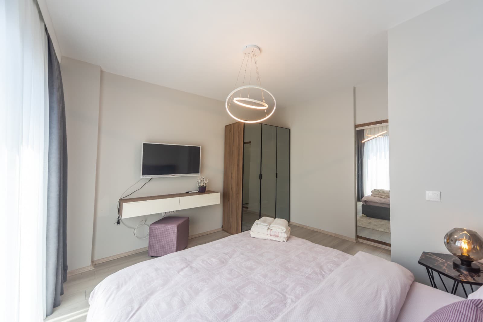 Green Hills Suites-73