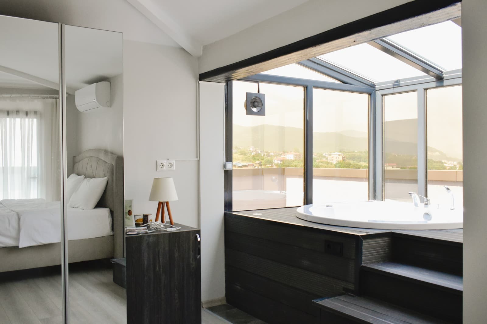 Green Hills Suites-89