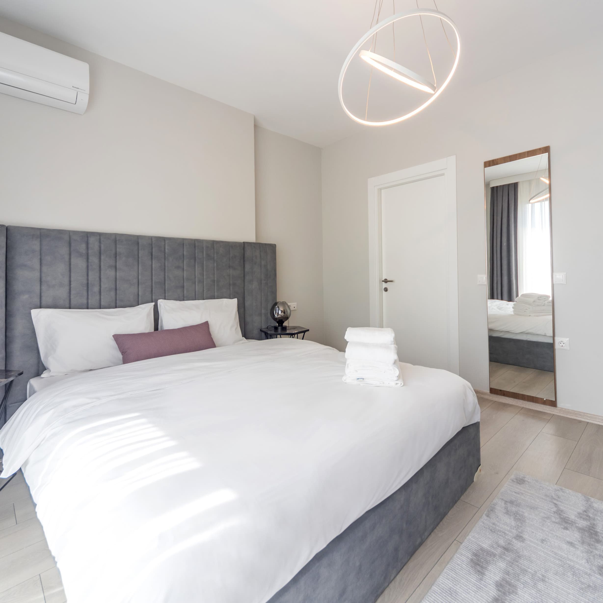 Green Hills Suites-81