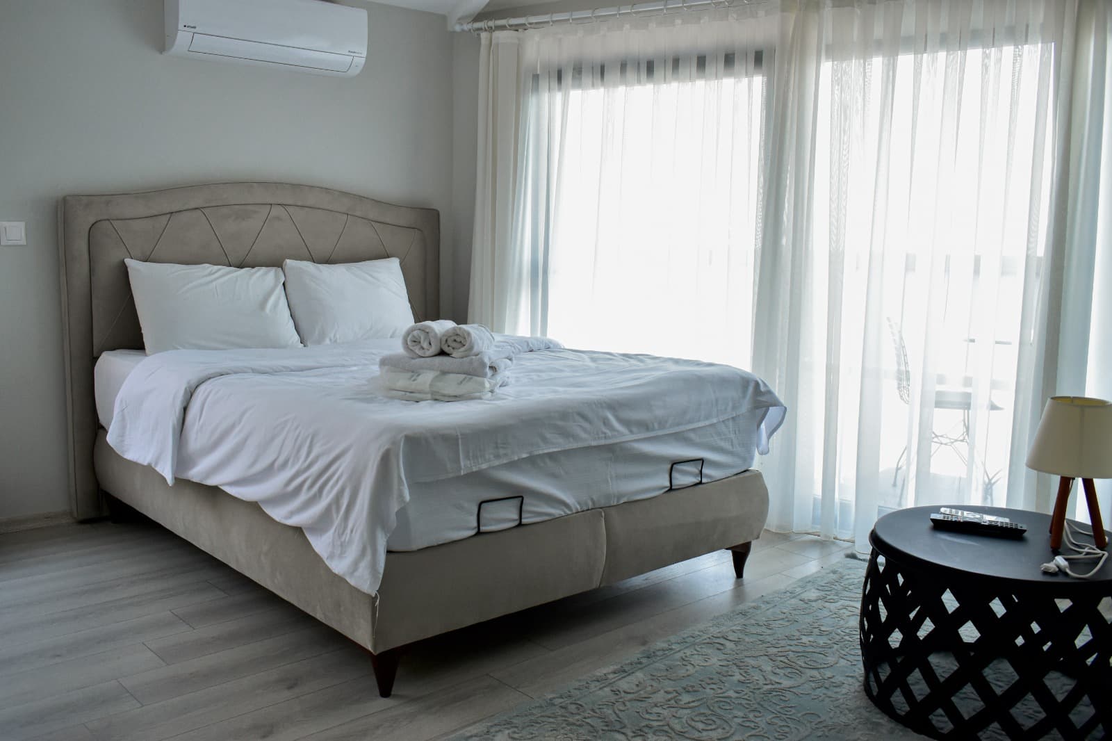 Green Hills Suites-90