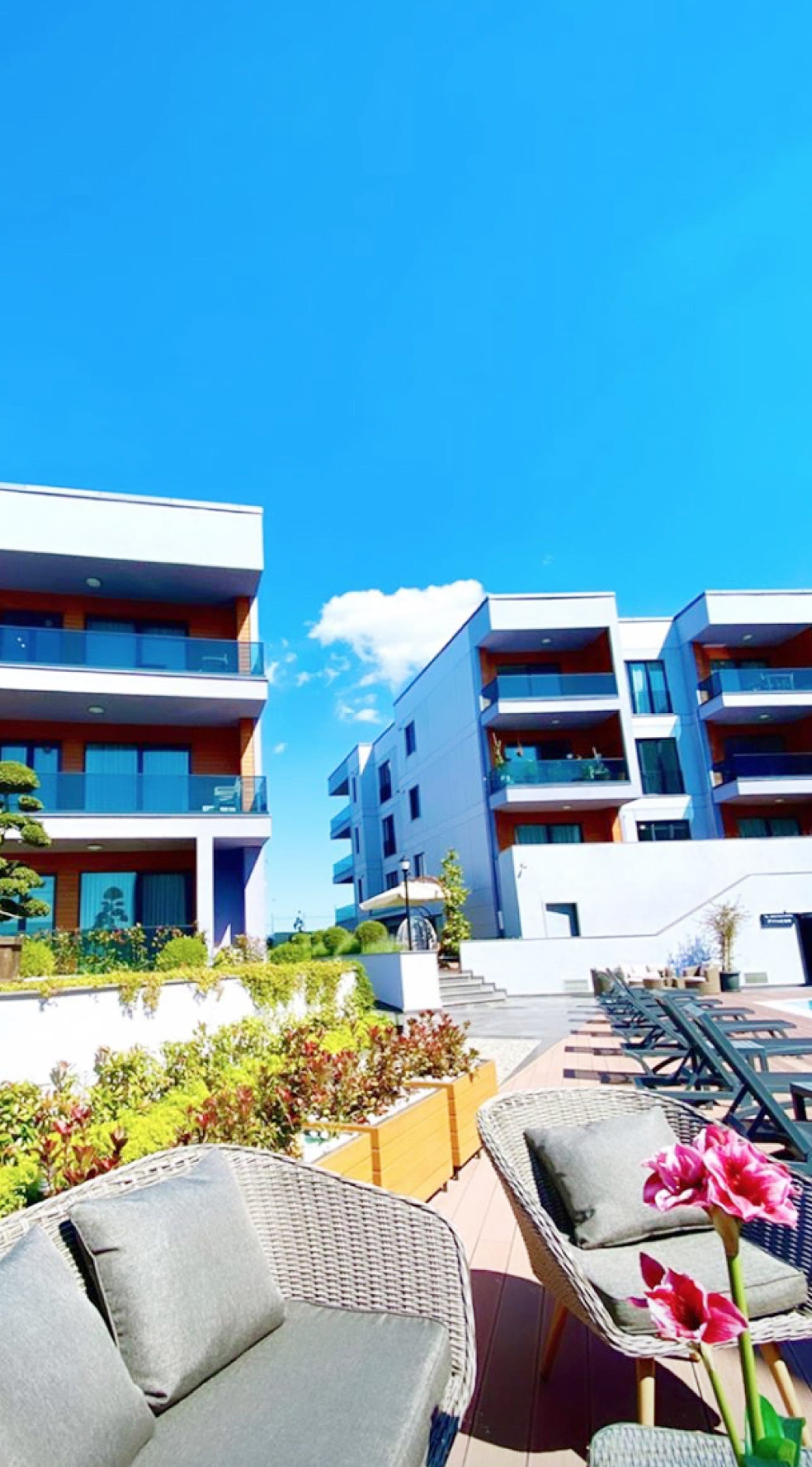 Green Hills Suites-36