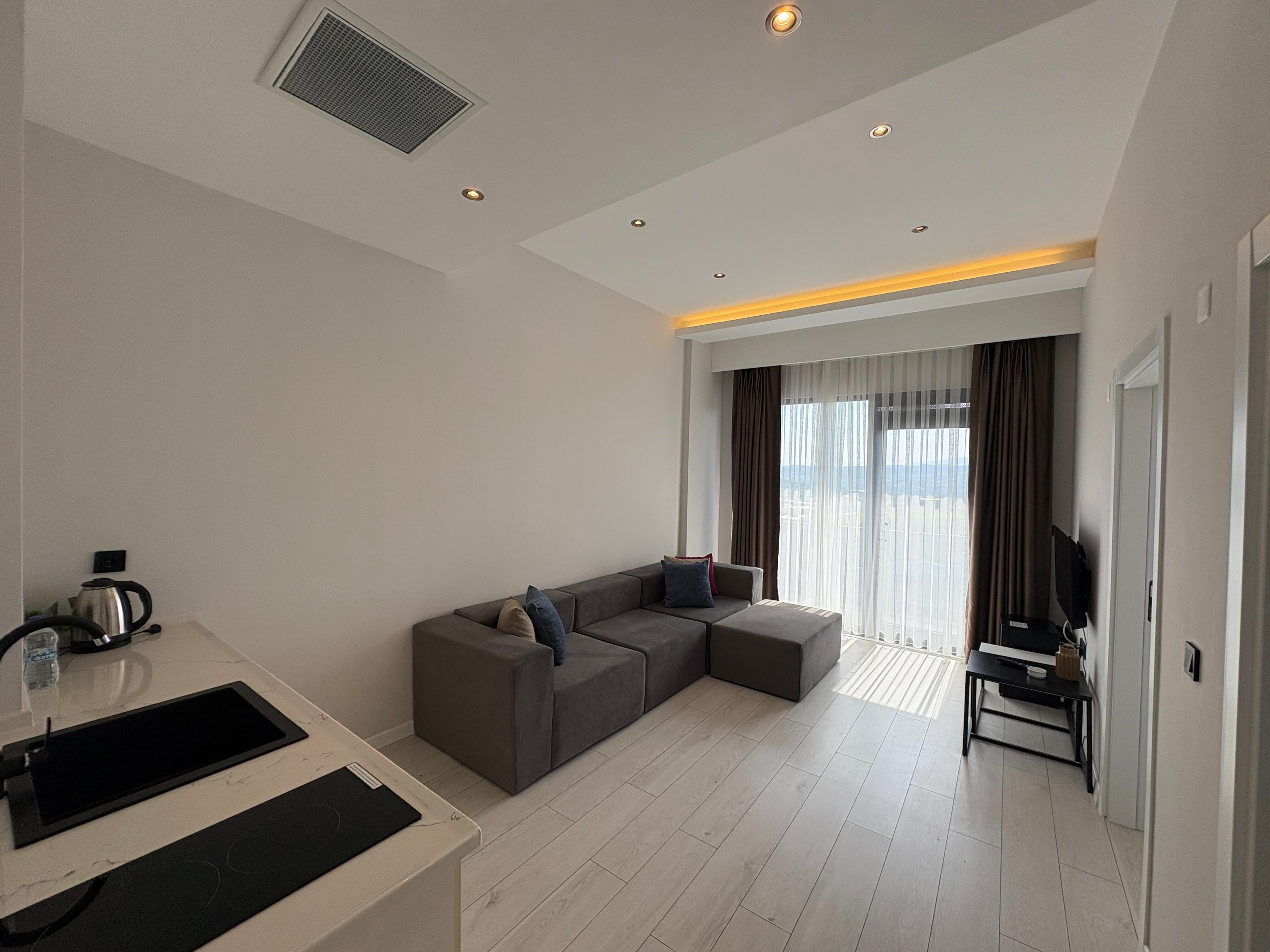 Green Hills Suites-77