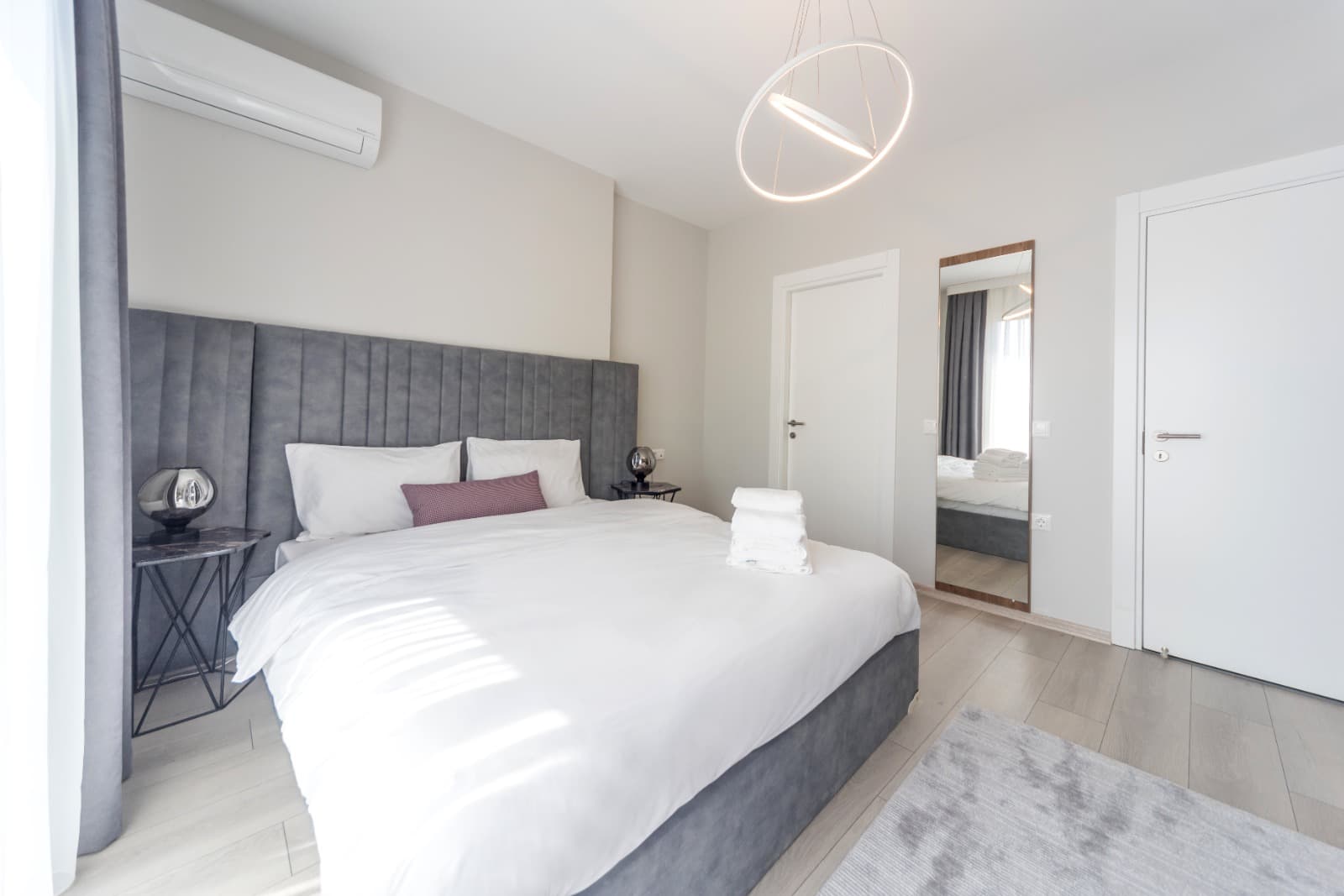 Green Hills Suites-51