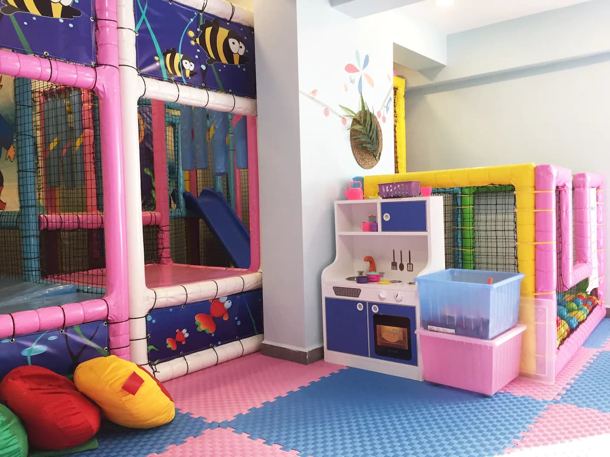 Green Hills Suites-9