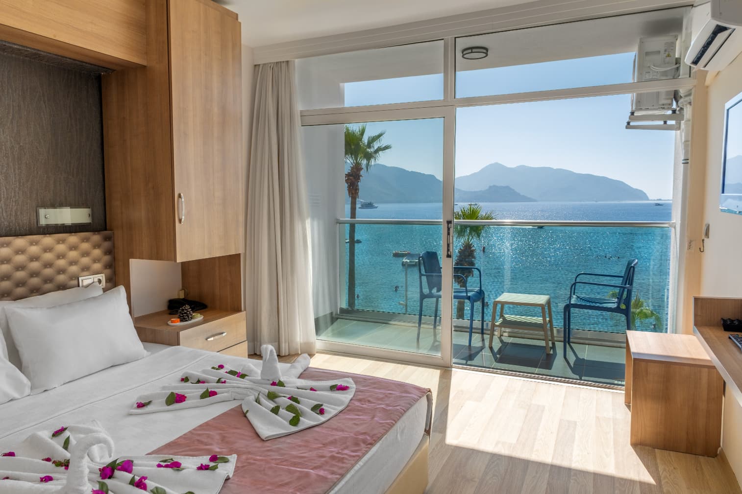 Verde Beach Hotel +16-41