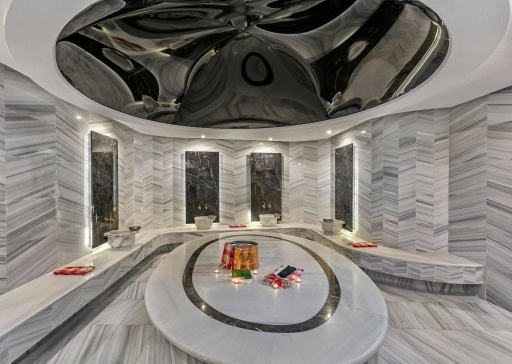 B Business Hotel & Spa-18