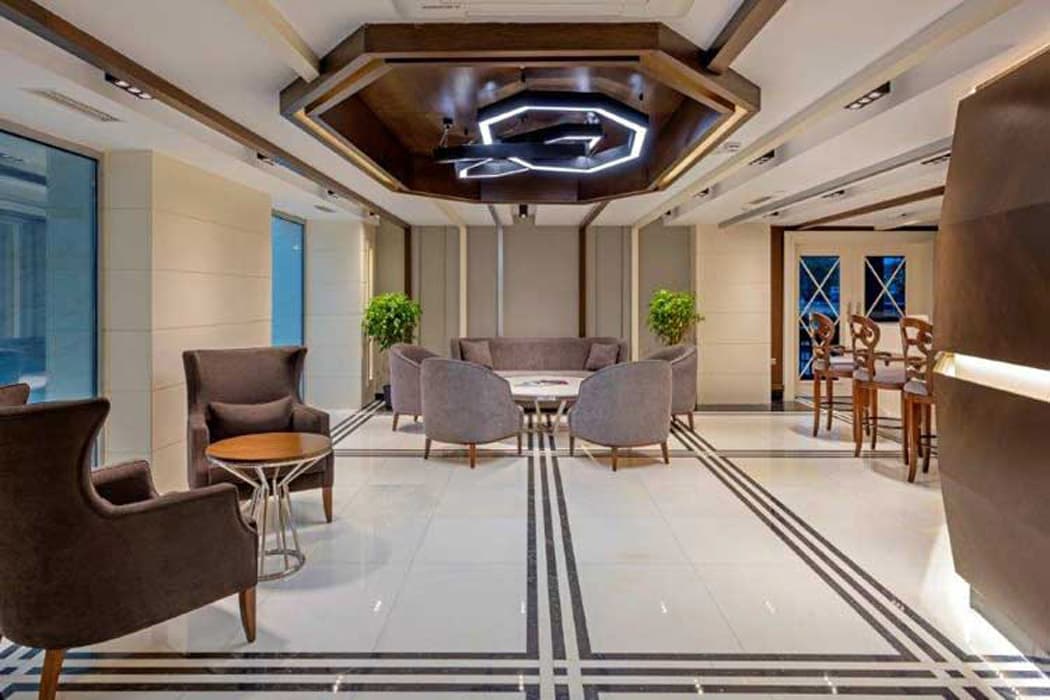 B Business Hotel & Spa-10