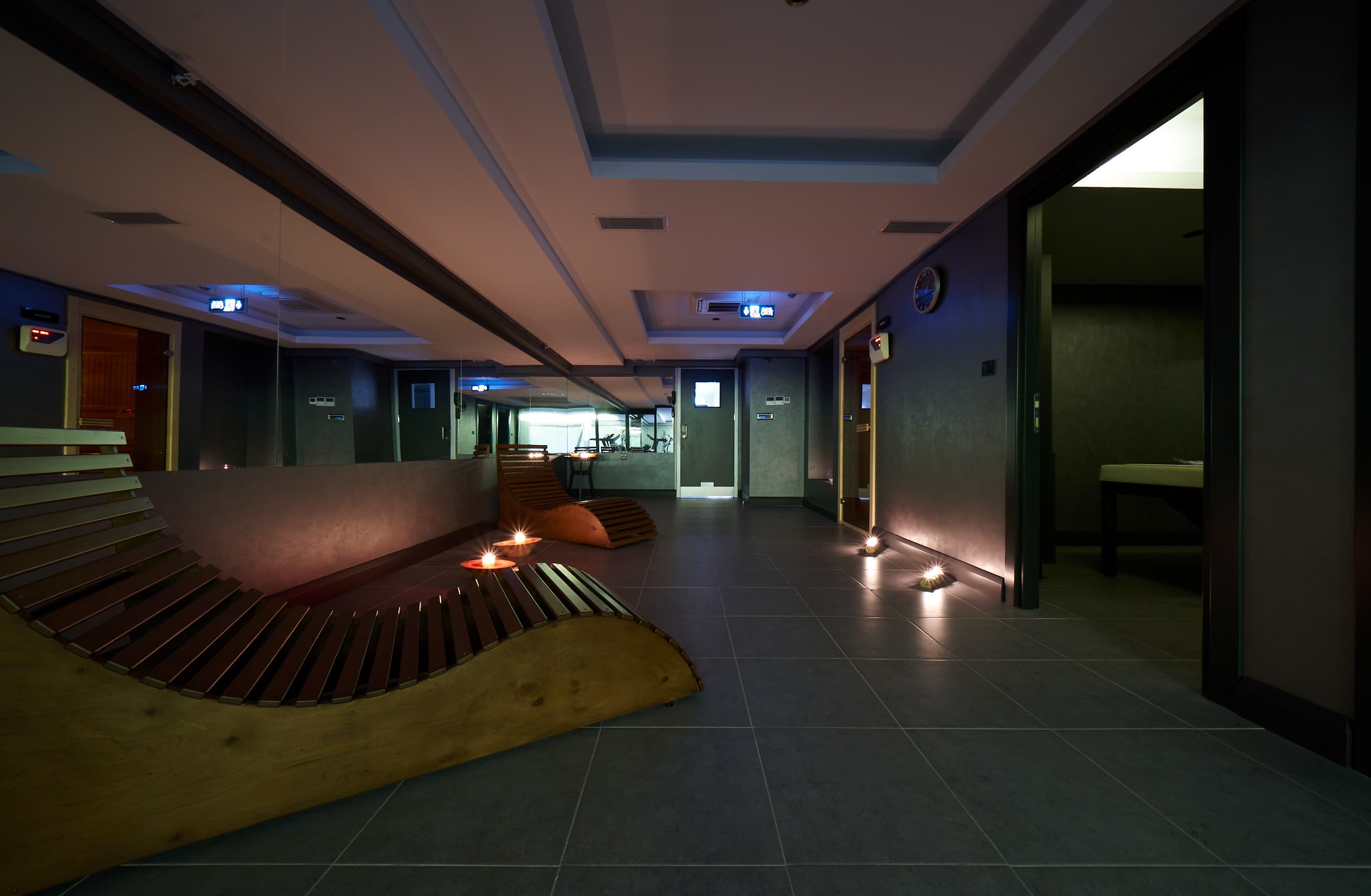 Radisson Individuals Nova Vista Deluxe Suites Hotel-7