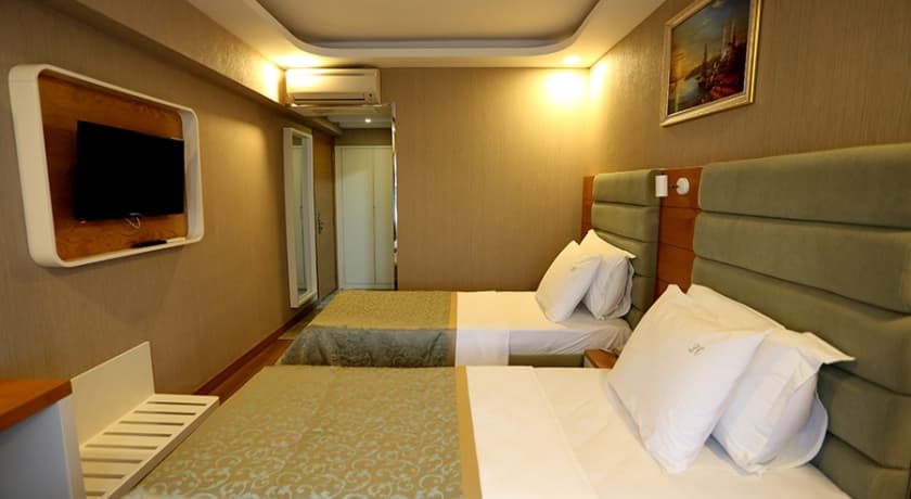 Life Corner Hotel-11