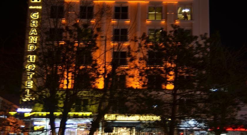 Grand Hotel Van-19
