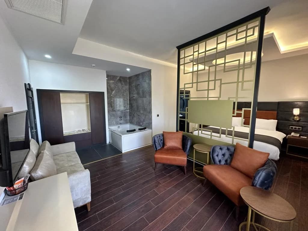 Ramada Encore By Wyndham Midyat-7