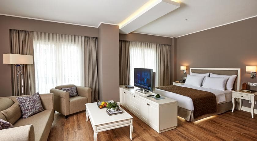 Renata Suites Boutique Hotel-1