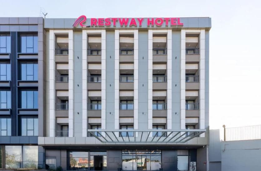 Restway Hotel Çiğli-0