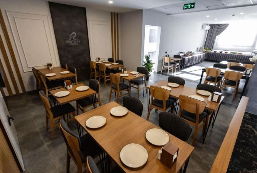 Restway Hotel Çiğli-3