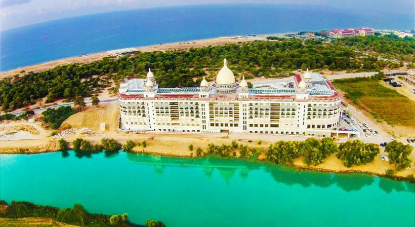 Diamond Premium Hotel-0