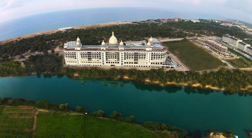 Diamond Premium Hotel-8