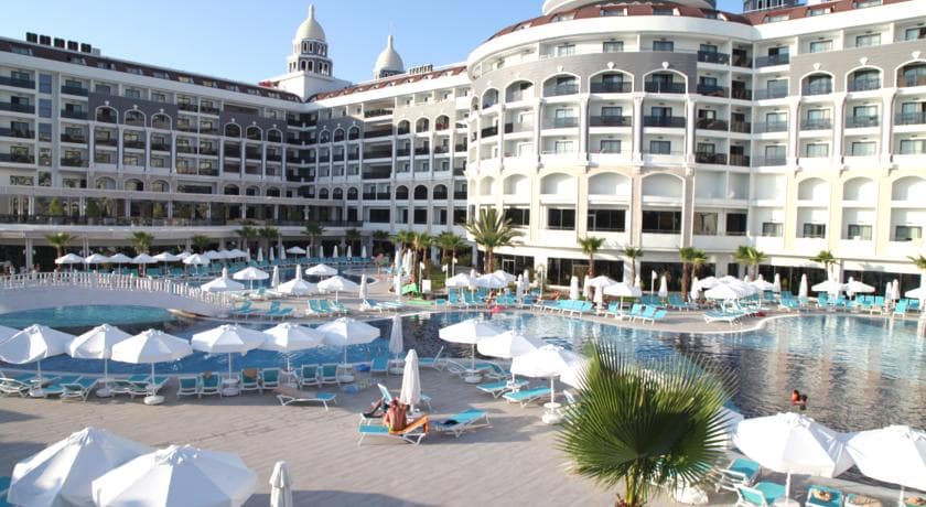 Diamond Premium Hotel-12