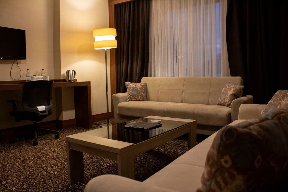 Teymur Continental Hotel Convention Center-66