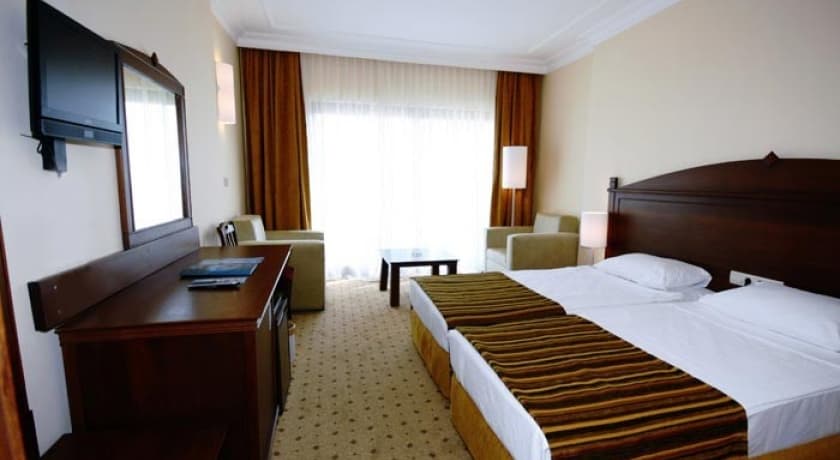 Palm Wings Beach Resort Spa Kuşadası-25