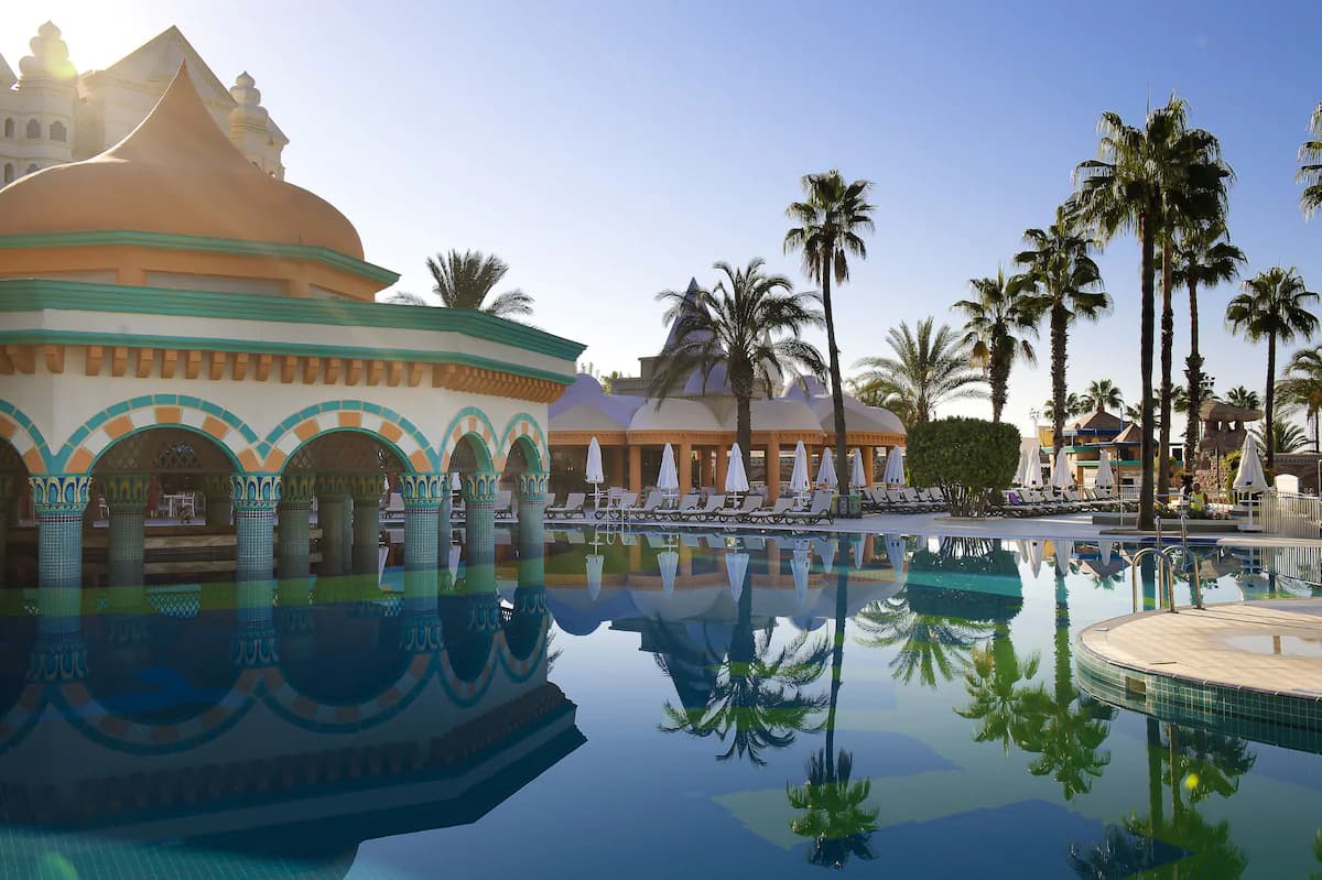 Kamelya Aishen K Club-13