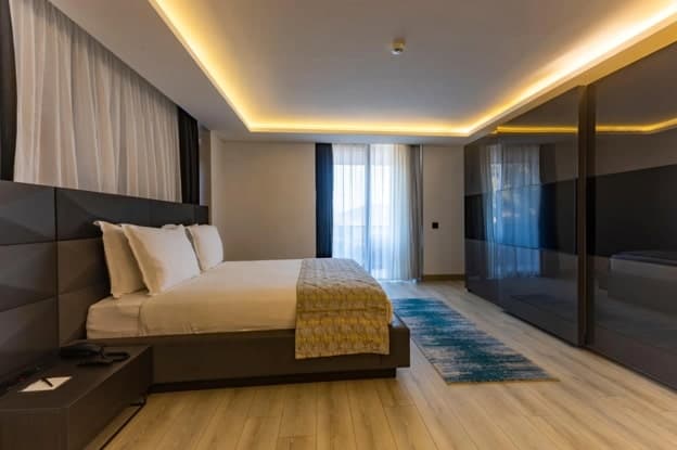 The Nowness Luxury Hotel & Spa +16-26