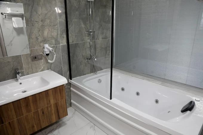 The Skylind Hotel-20