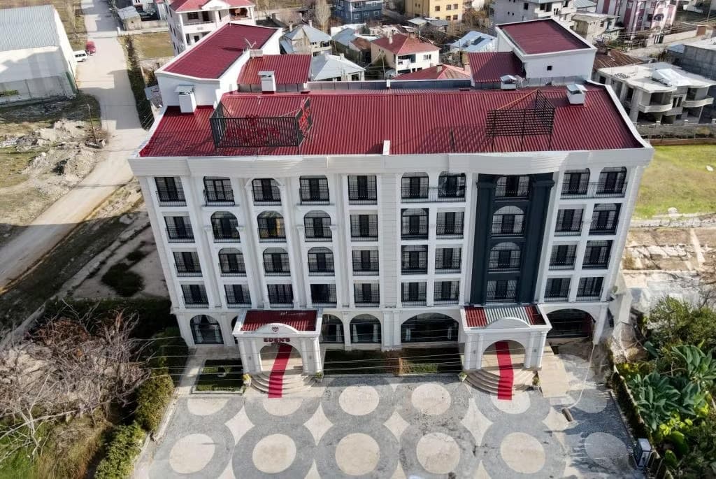 The Skylind Hotel-resim-0