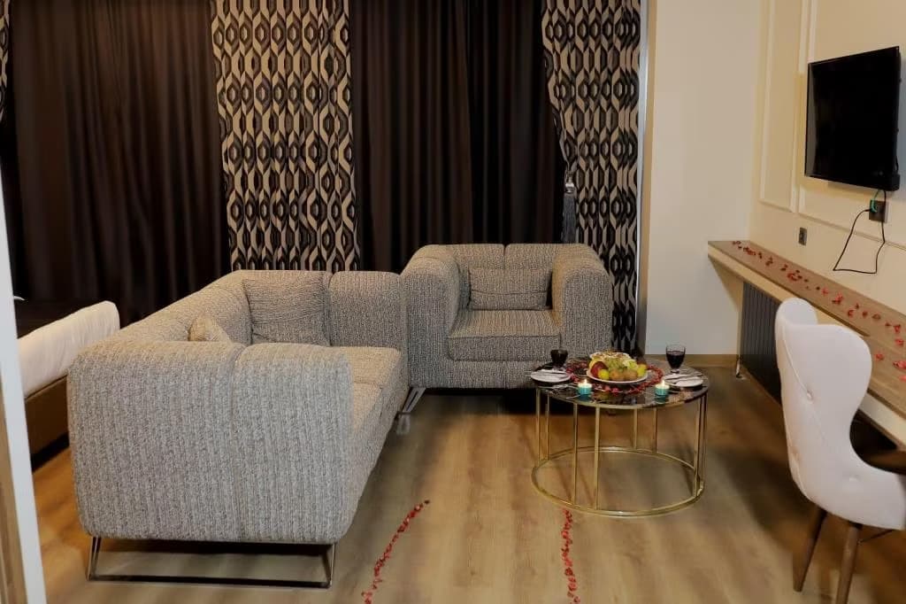 The Skylind Hotel-11