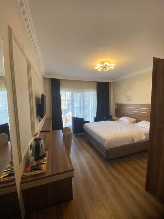 The Skylind Hotel-13