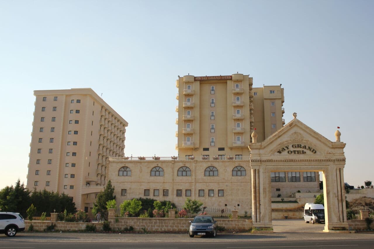 Yay Grand Otel-0