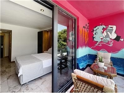 Vice City Beach Otel-27