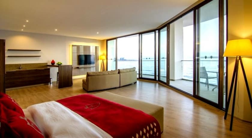 Ladies Beach Suit Hotel-13