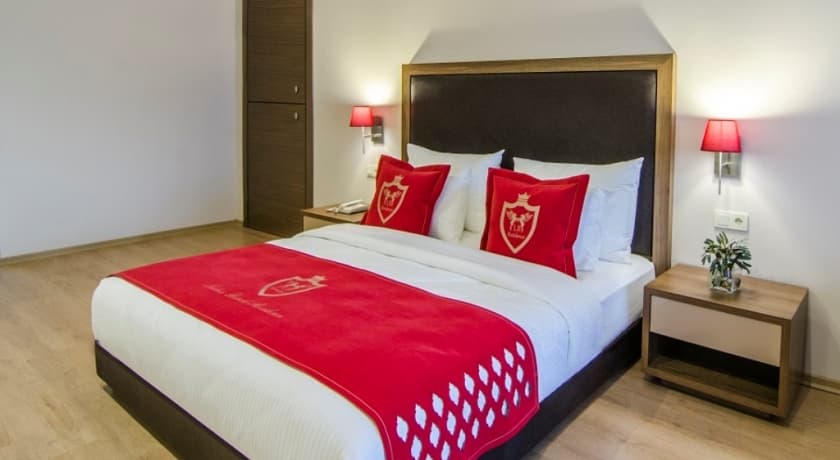 Ladies Beach Suit Hotel-9