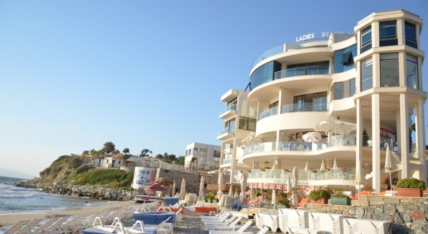 Ladies Beach Suit Hotel-55