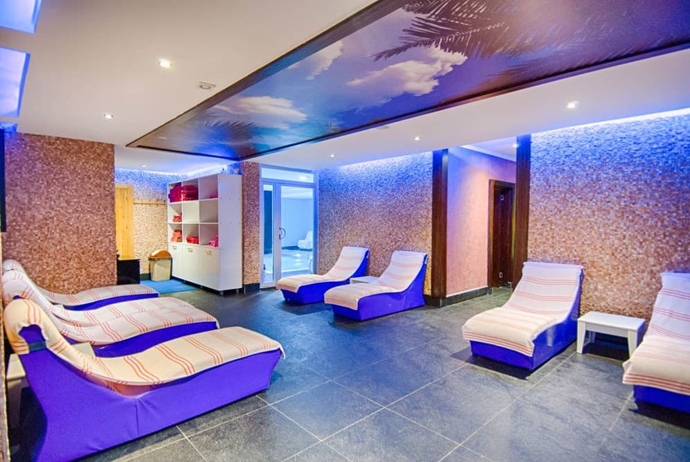 Ocean Blue High Class Hotel-4