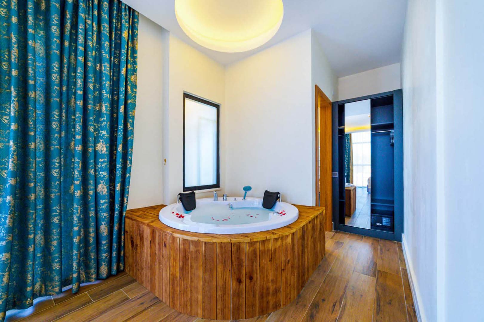 Algora Halal Hotel-129