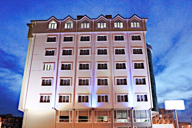 Paluri Hotel-0